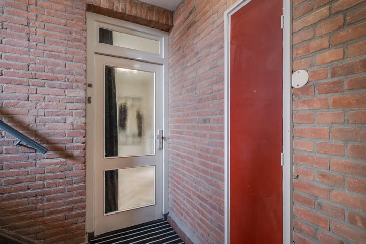 Photo 9 of Herman Boerhaavelaan 58