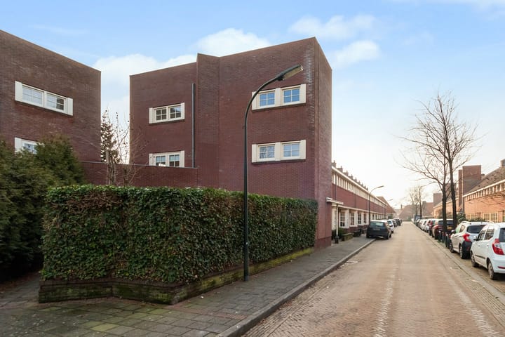 Foto 3 van Merelstraat 1