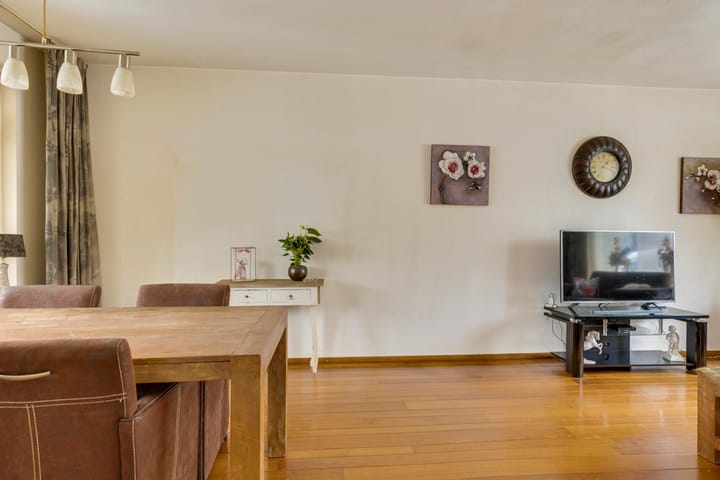 Foto 9 van Andromeda 5