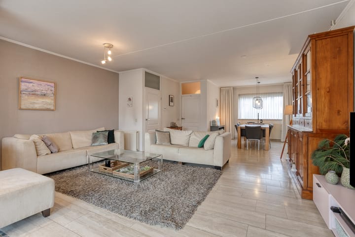 Foto 10 van Directeur Trompstraat 8