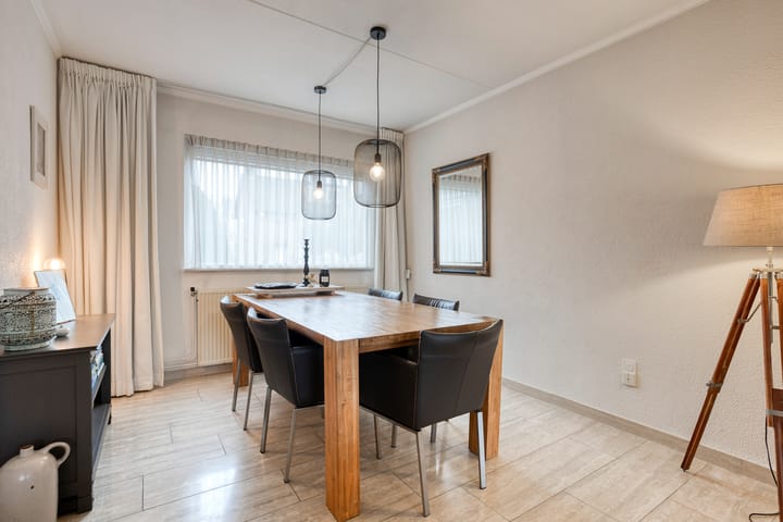 Foto 13 van Directeur Trompstraat 8