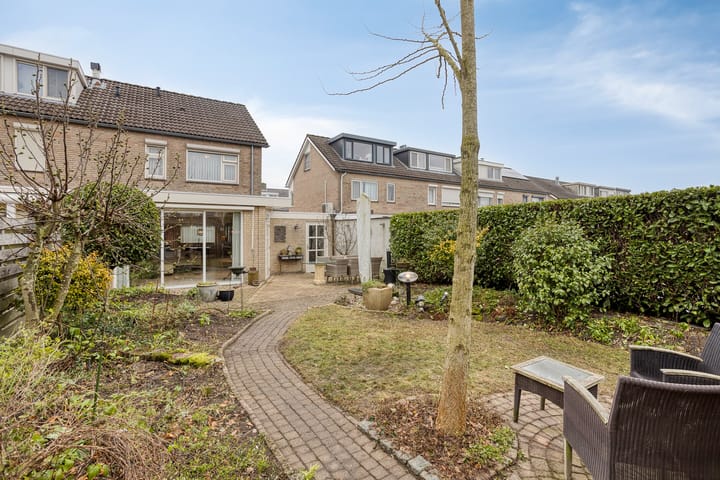 Foto 36 van Directeur Trompstraat 8