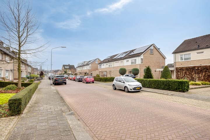 Foto 41 van Directeur Trompstraat 8