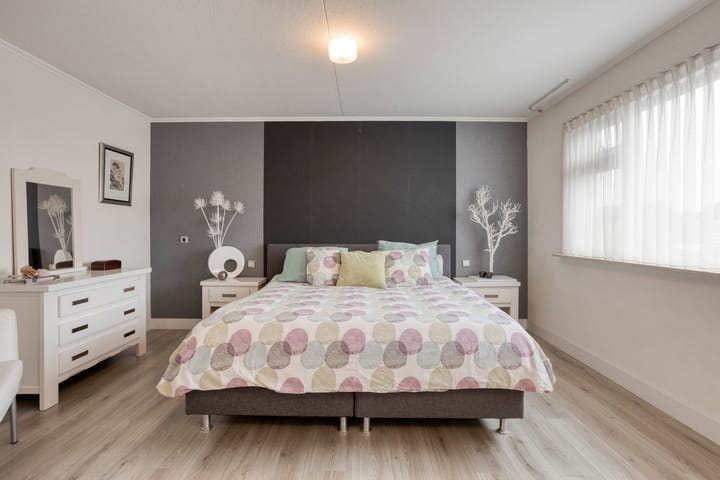 Foto 22 van Directeur Trompstraat 8