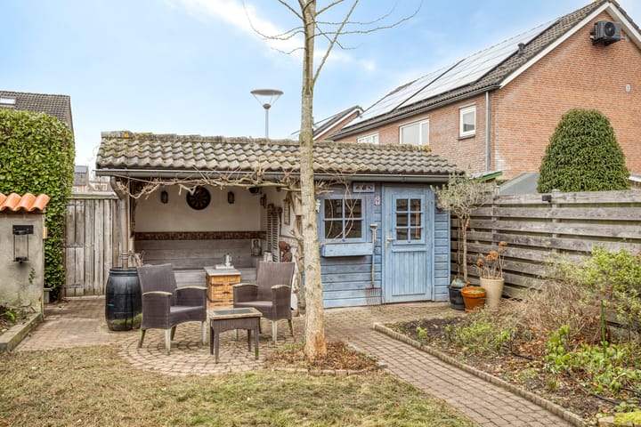 Foto 35 van Directeur Trompstraat 8