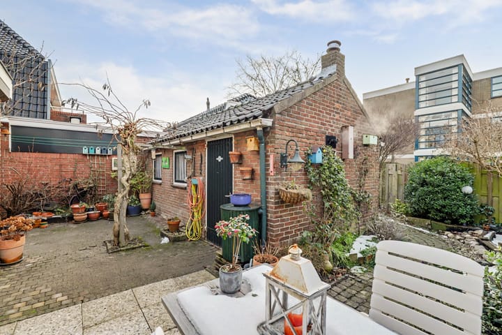 Photo 3 of Voorstraat 141-A