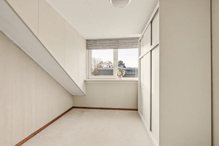 Photo 18 of Voorstraat 141-A