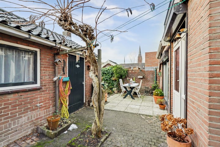 Photo 29 of Voorstraat 141-A