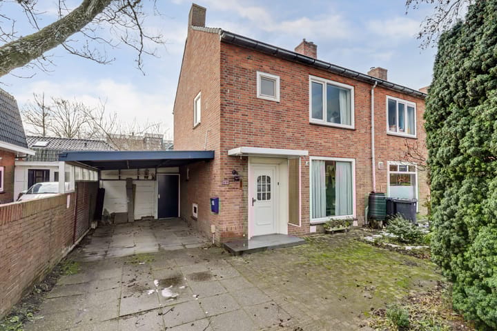 Photo 35 of Voorstraat 141-A