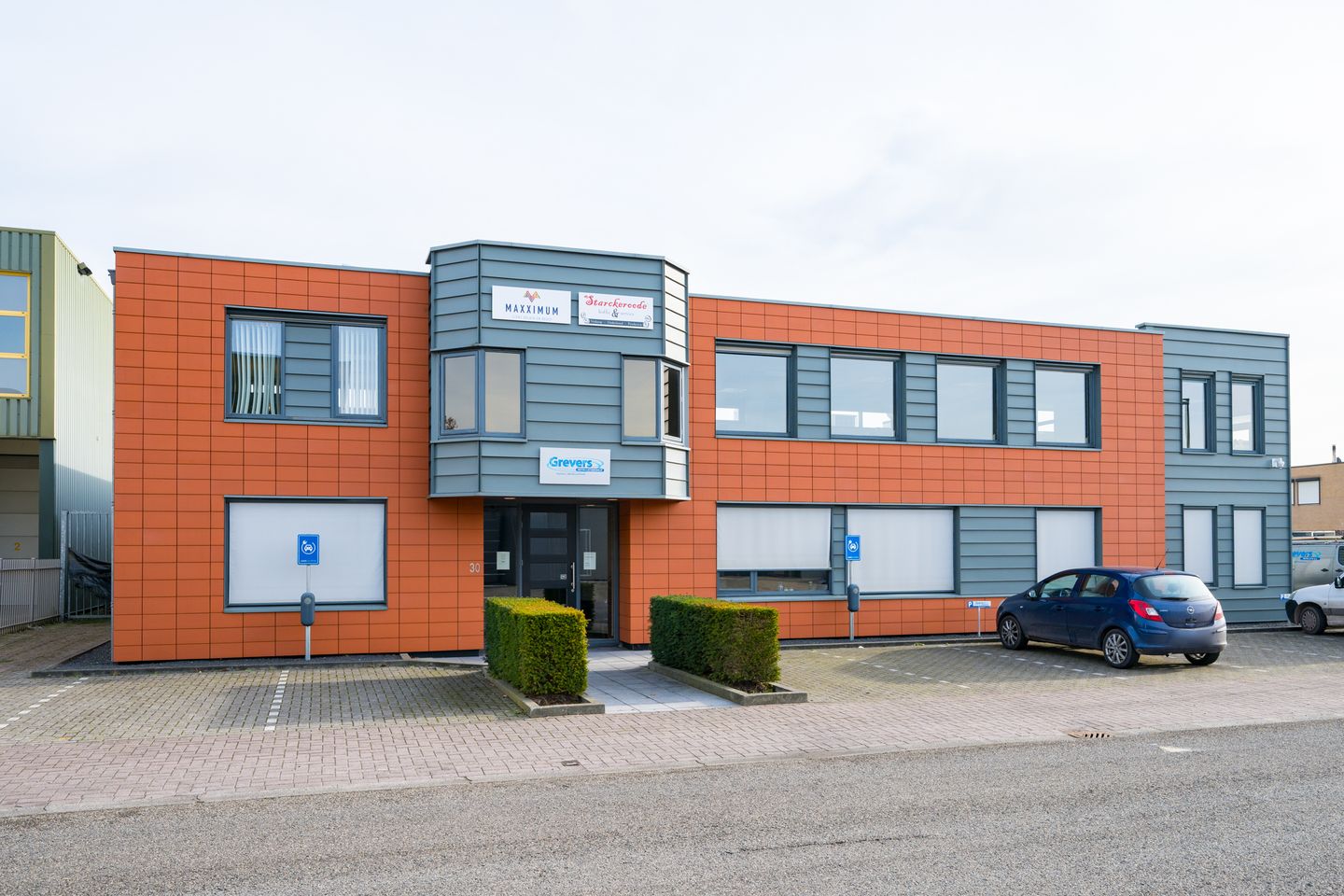 Bekijk foto 1 van Ambachtsstraat 30