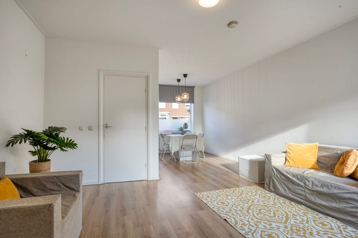 Photo 3 of Javastraat 84