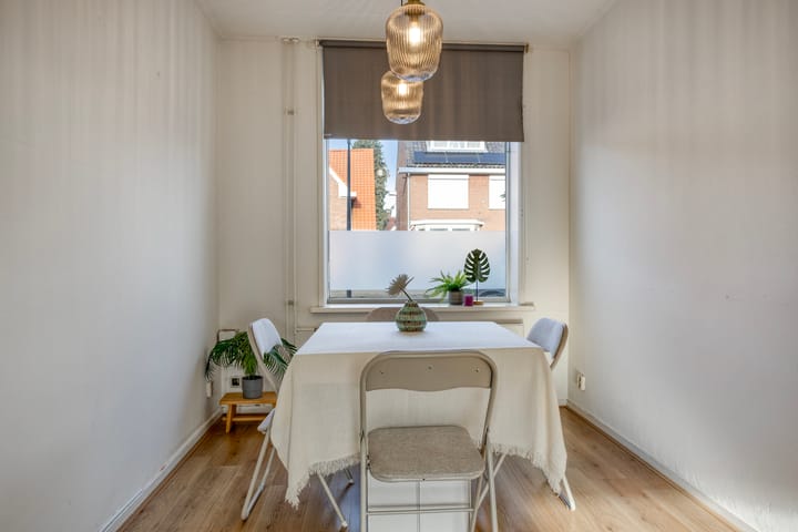 Photo 12 of Javastraat 84