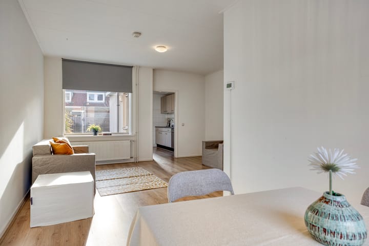 Photo 13 of Javastraat 84