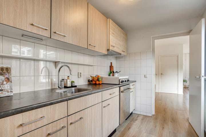 Photo 15 of Javastraat 84