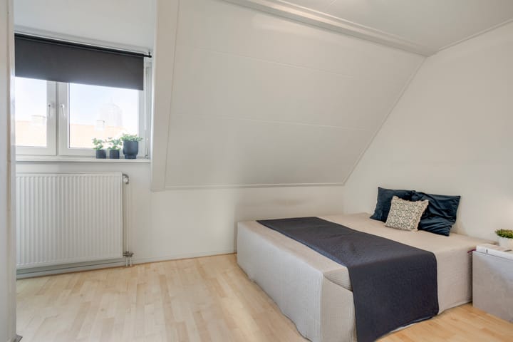 Photo 19 of Javastraat 84