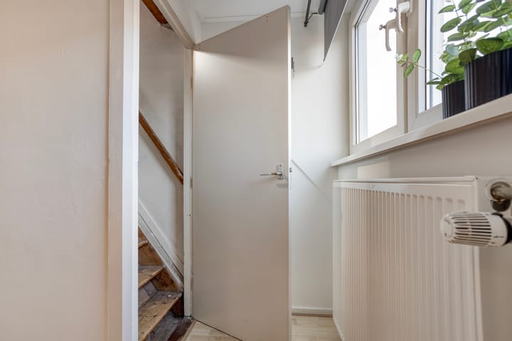 Photo 24 of Javastraat 84