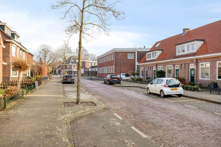 Photo 32 of Javastraat 84