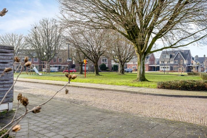 Photo 33 of Javastraat 84