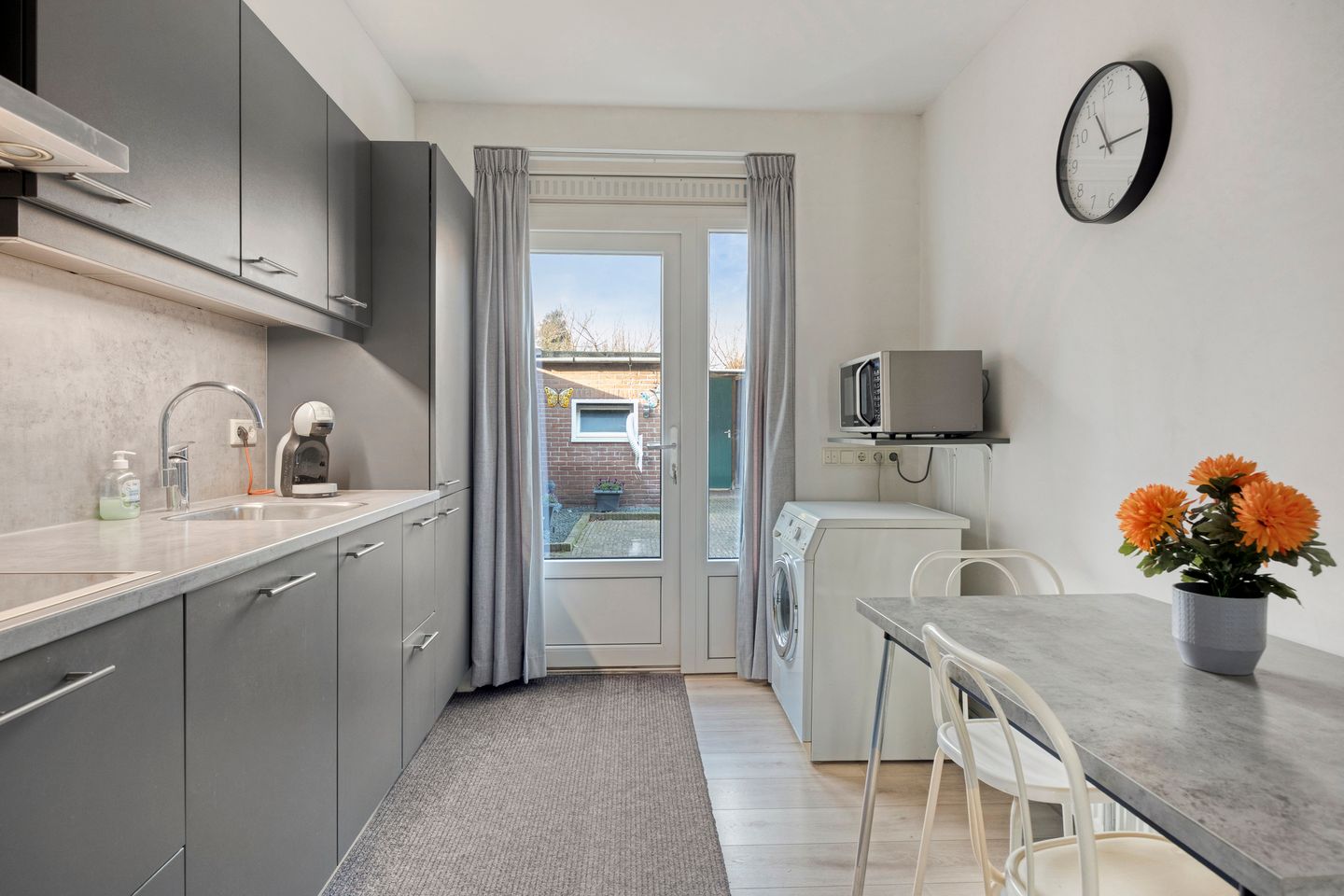 Foto 14 van Anna van Saksenstraat 6