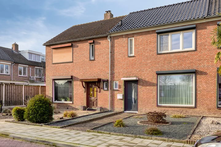 Foto 30 van Anna van Saksenstraat 6