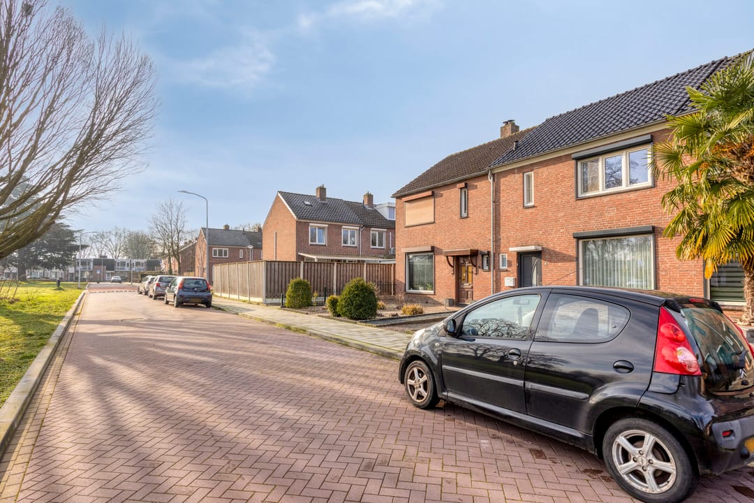 Foto 31 van Anna van Saksenstraat 6