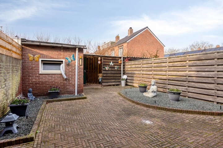 Foto 27 van Anna van Saksenstraat 6