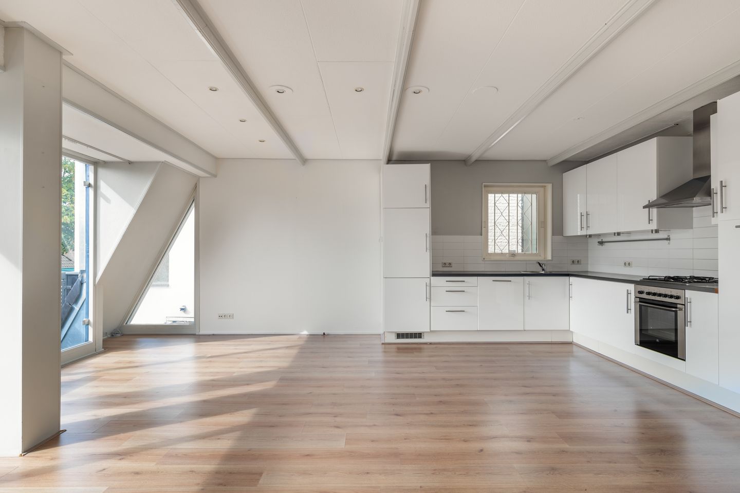 Foto 5 van Burgemeester Mooijstraat 3-A