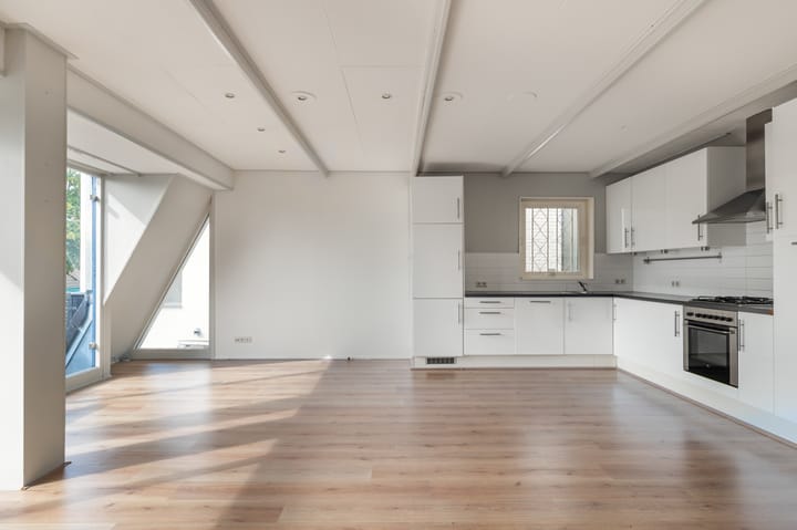 Photo 5 of Burgemeester Mooijstraat 3-A