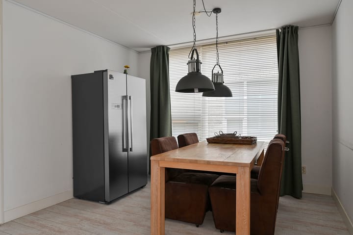 Photo 12 of Bernard Zweershof 16