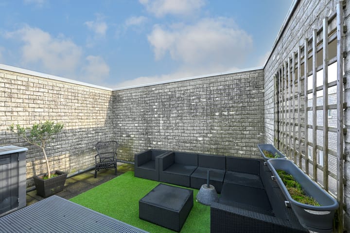 Photo 20 of Bernard Zweershof 16