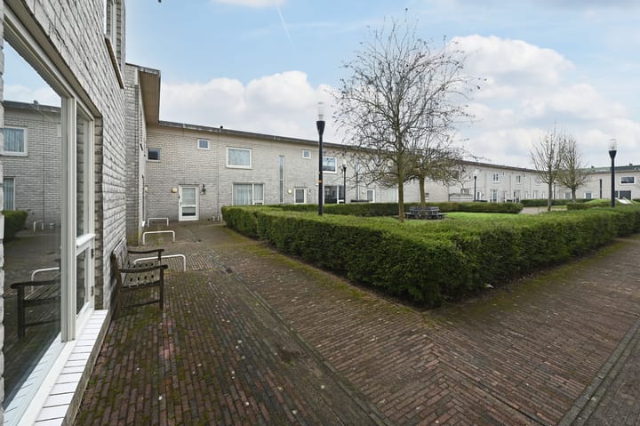 Photo 23 of Bernard Zweershof 16