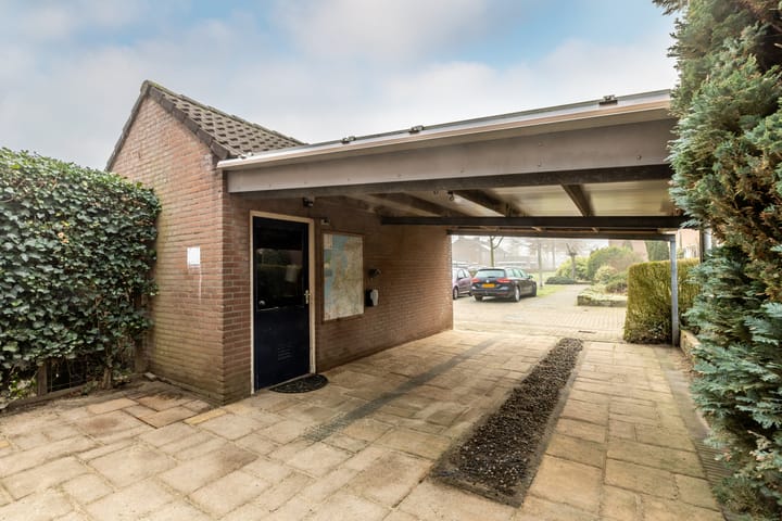 Photo 28 of Sternlaan 44