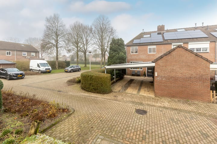 Photo 33 of Sternlaan 44