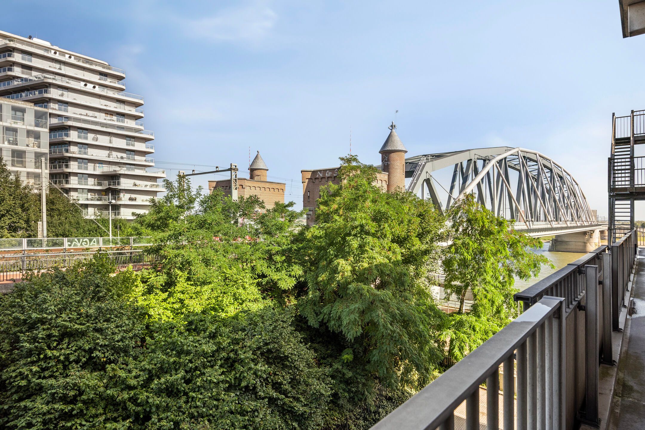 Photo 27 of Veemarkt 223