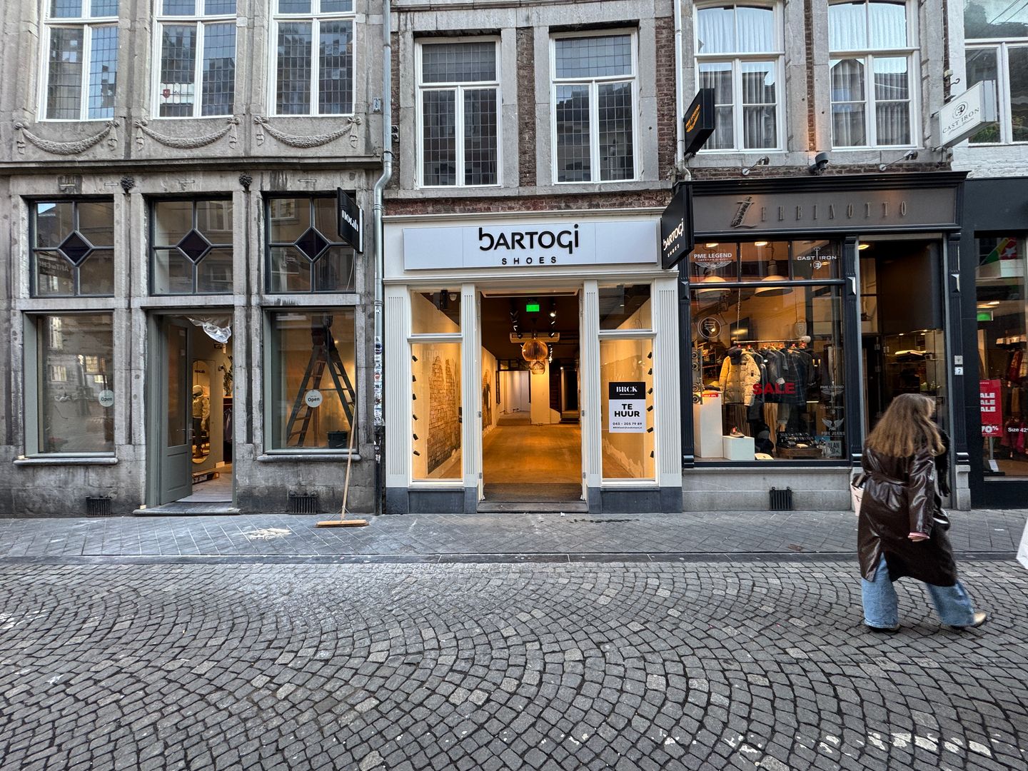 Bekijk foto 2 van Muntstraat 5