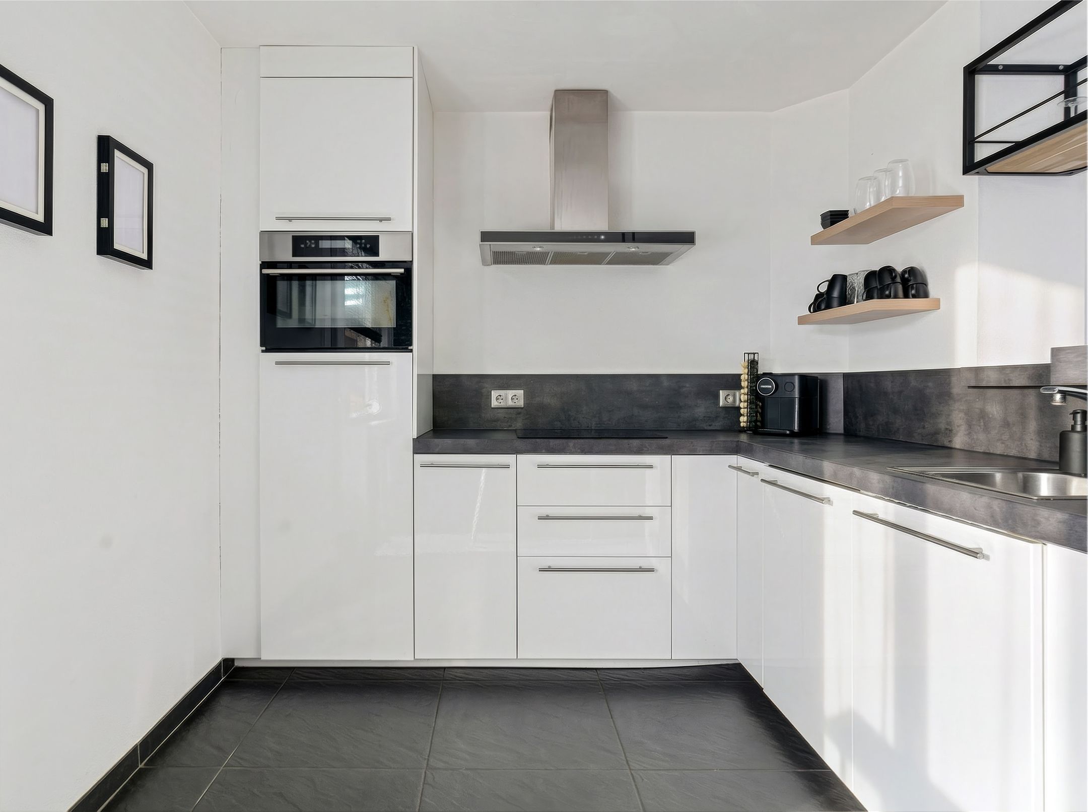 Photo 12 of Streekstraat 15