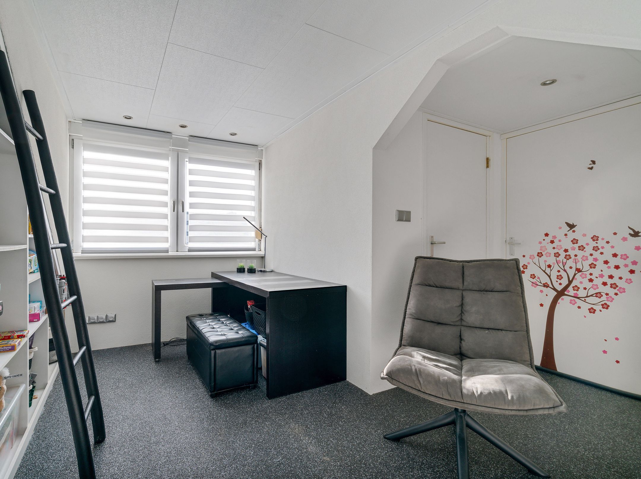 Photo 21 of Streekstraat 15