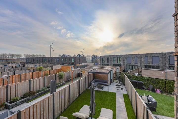 Foto 32 van Elizabeth Anscombestraat 52