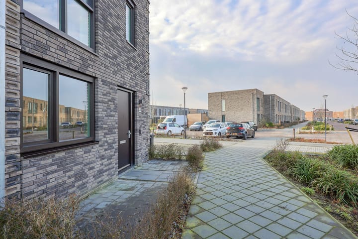 Foto 42 van Elizabeth Anscombestraat 52