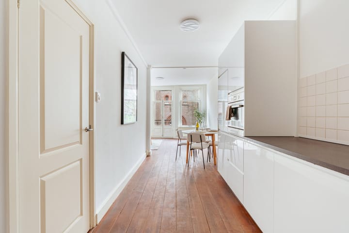 Foto 3 van Tweede Van der Helststraat 12-1