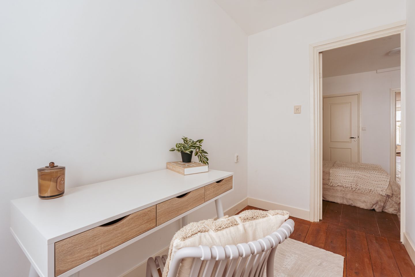 Foto 19 van Tweede Van der Helststraat 12-1