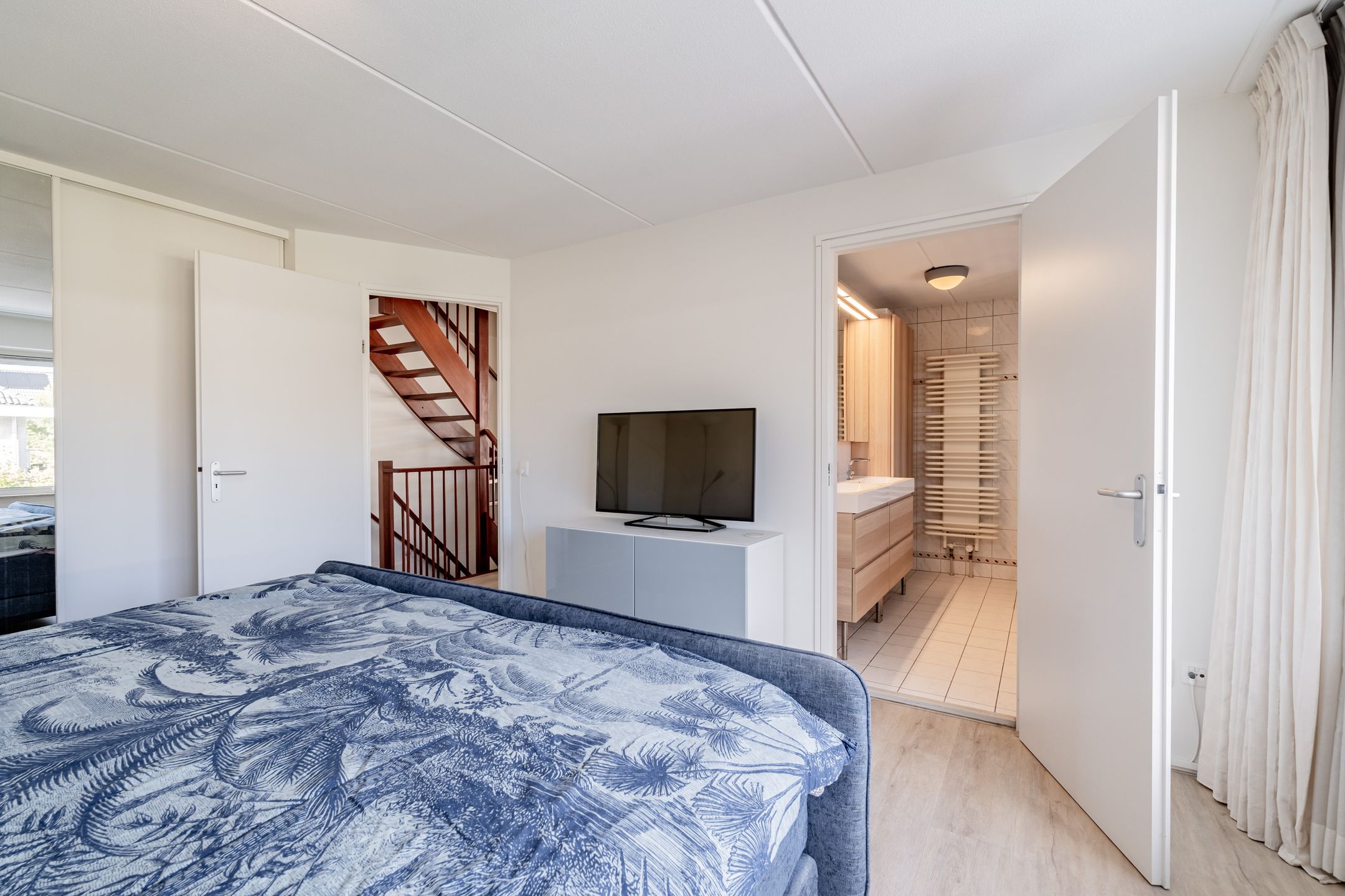 Photo 21 of Catharina van Renneslaan 4