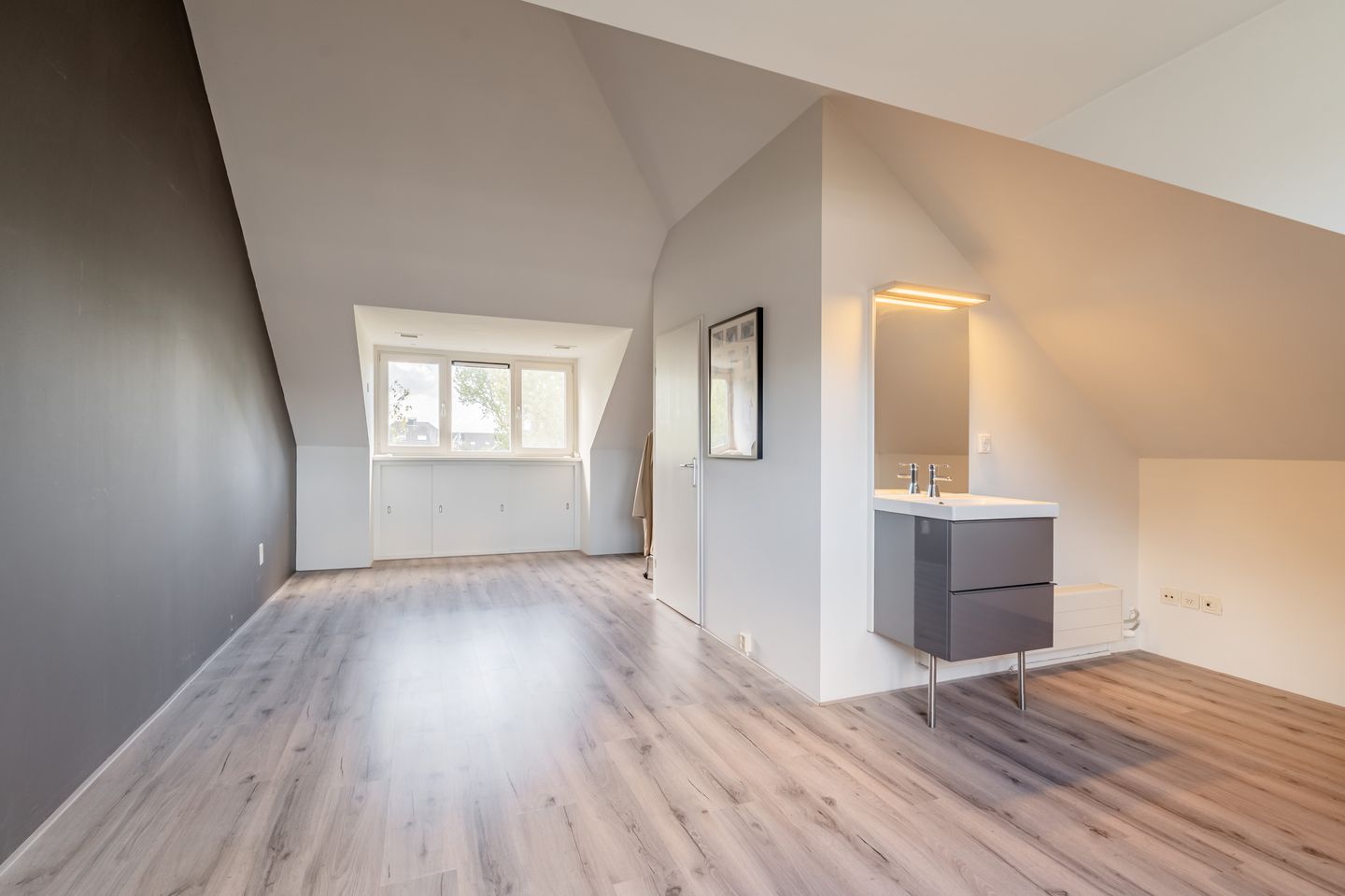 Photo 29 of Catharina van Renneslaan 4