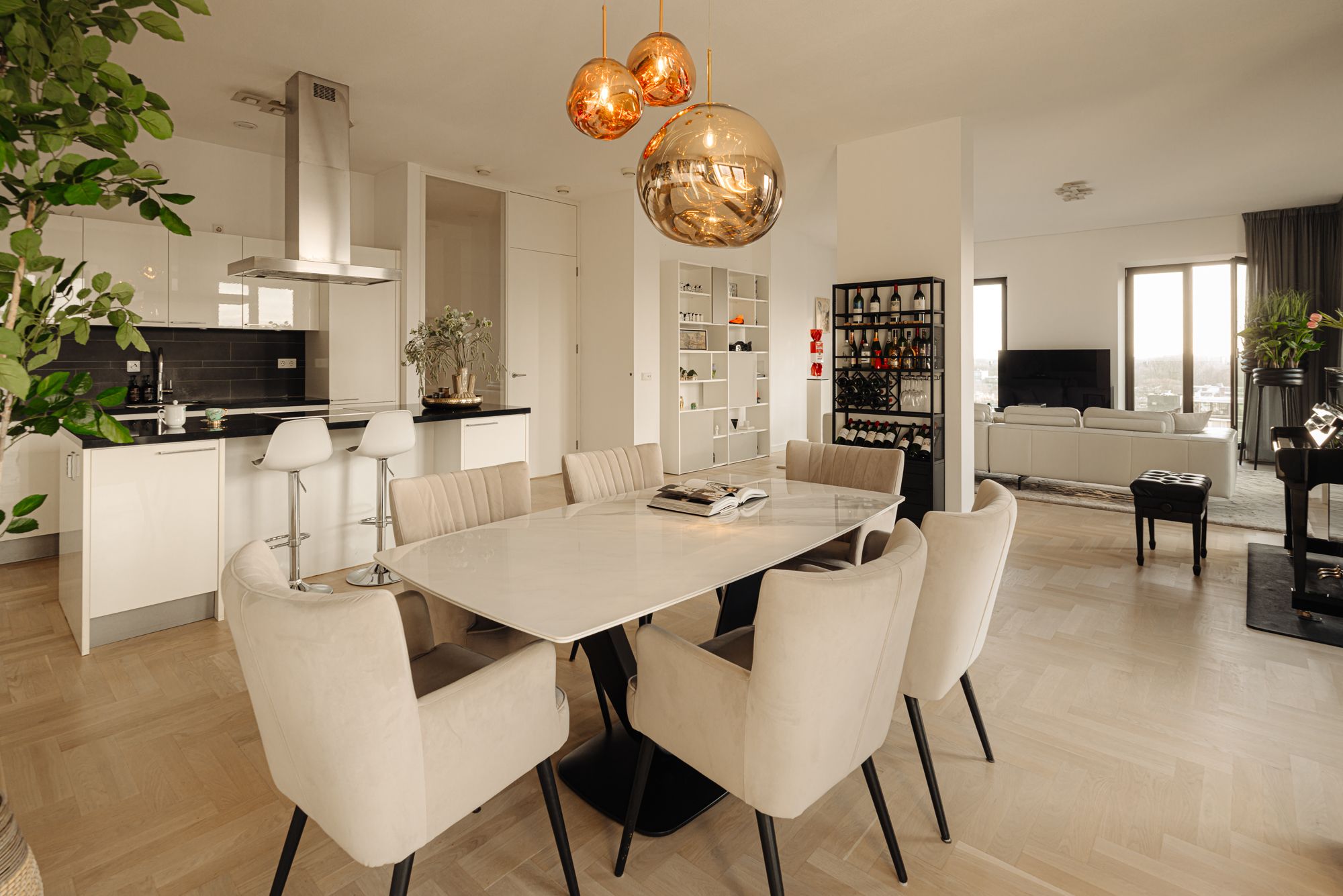 Foto 9 van Gustav Mahlerplein 195