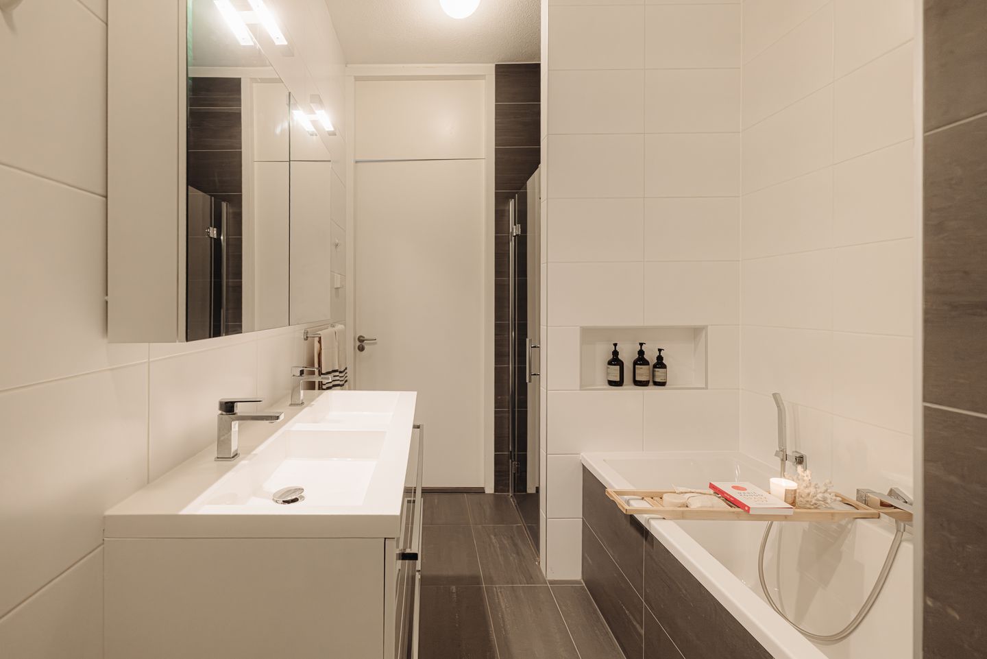 Foto 25 van Gustav Mahlerplein 195