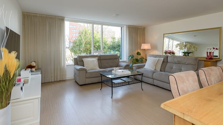 Photo 3 of Jacqueline van der Waalssingel 57