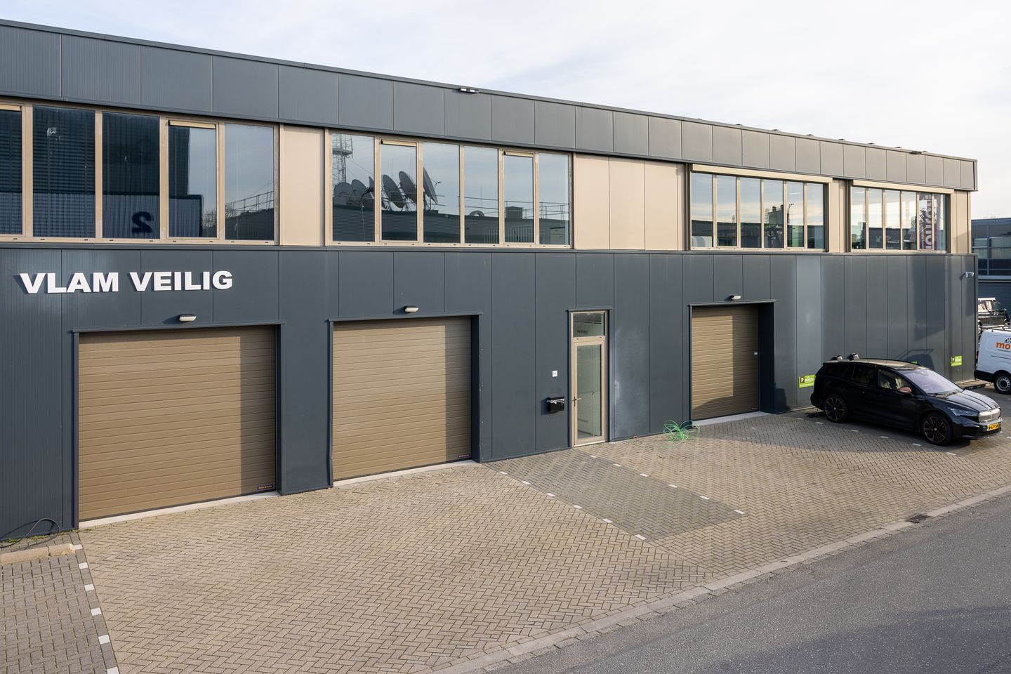 Bekijk foto 1 van Madame Curiestraat 7-c