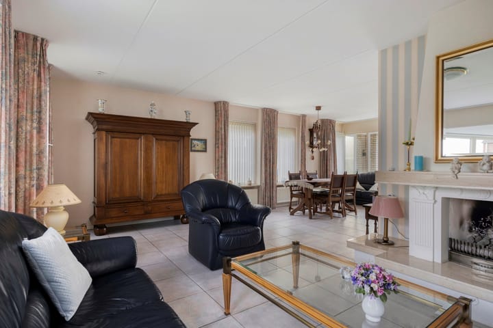 Foto 2 van Velgert 7