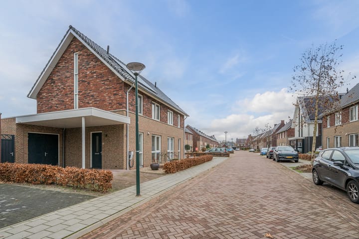 Foto 67 van Burgemeester Verheijenstraat 3