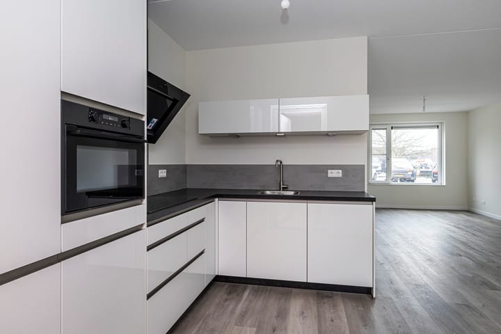 Foto 15 van Heiman Akkerstraat 22